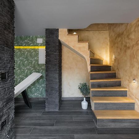 Villa Vesna With Sauna, Hot Tub Potpićan Eksteriør bilde